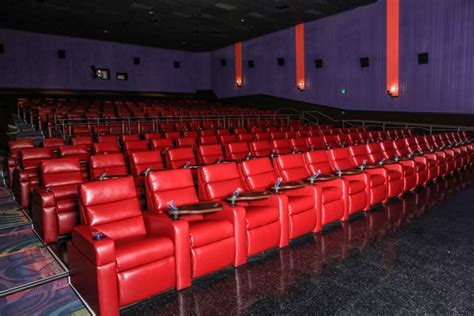 Luxury Movie Theater Hits Green Valley