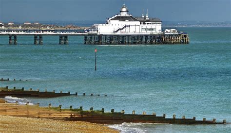 Eastbourne Beach - Photo "Head of the Eastbourne Pier." :: British Beaches