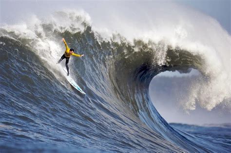 Mavericks Update: NorCal’s Big-Wave Surf Competition Officially ...