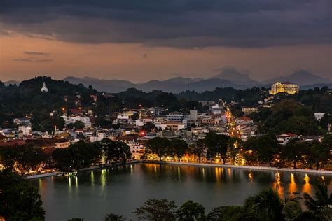 Premium Photo | Beautiful kandy city and lake at night, kandy, sri lanka