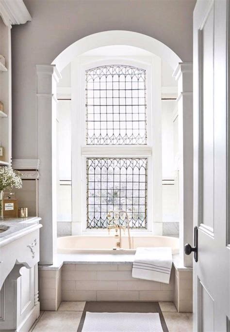 𝒢. on Twitter | Modern white bathroom, Victorian homes, Victorian bathroom