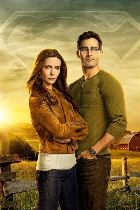 'Superman & Lois': See Elizabeth Tulloch's Lois Lane and Tyler Hoechlin ...