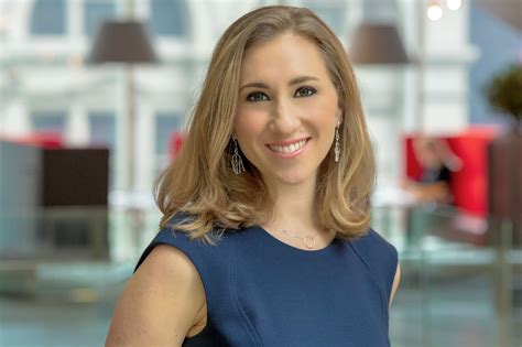 Lisa Abramowicz | Bloomberg Media Talent | Bloomberg L.P.