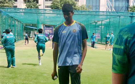 Six-feet-nine inches giant Nishanth Saranu from Hyderabad impresses Pakistan camp during net session