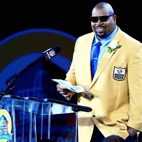 Larry Allen Video: Watch Former NFL Star Thank His Wife in Hall of Fame ...