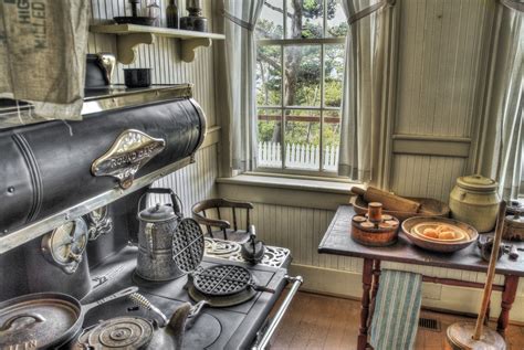 Yaquina Bay Lighthouse living quarters kitchen. Newport, Oregon ...