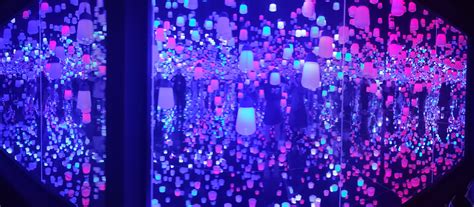 Teamlab Borderless, Forest of Resonating Lamps at Odaiba, Tokyo [Jan '20] : r/japanpics