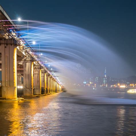 A Night View of Banpo Bridge, Seoul City with Rainbow Fountain S Stock ...