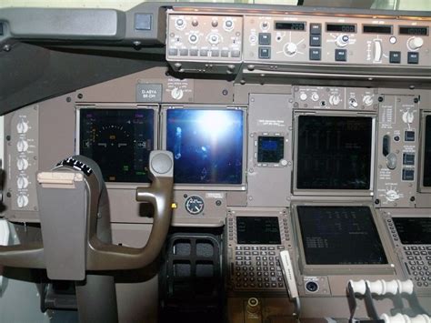 Cockpit Boeing 747-8 Intercontinental - Sitios Online Para Adultos En ...