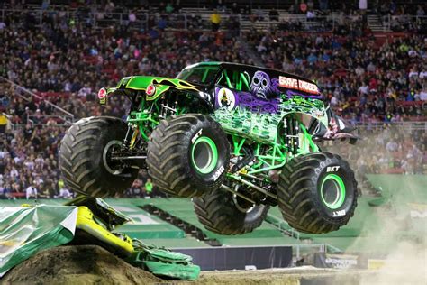 Grave Digger coming to San Antonio Monster Jam with creator's son behind the wheel