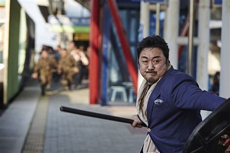 [Photos] Updated cast and added new stills for the Korean movie "Train ...