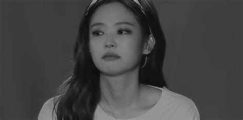 Blackpink Jennie Crying Gif Pictures Jisoo Blackpink Profile Pictures ...