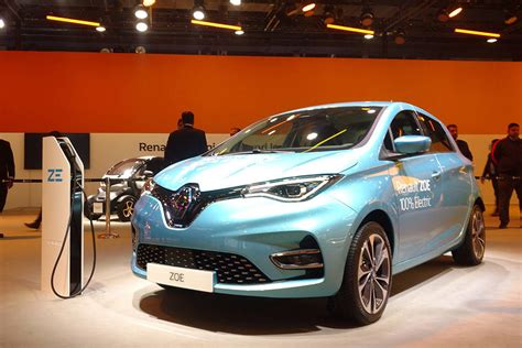 Renault Zoe, Estimated Price Rs 8 Lakh, Launch Date 2025, Specs, Images, News, Mileage @ ZigWheels