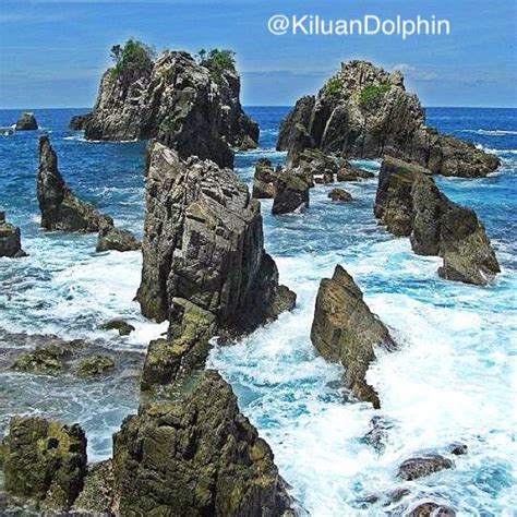 Karang Pegadung is 1 hr plus from Kiluan Bay @KiluanDolphin It famous ...