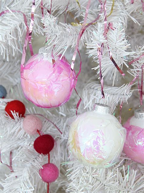 A Bubbly LifeDIY Iridescent Holographic Tree Ornaments - A Bubbly Life