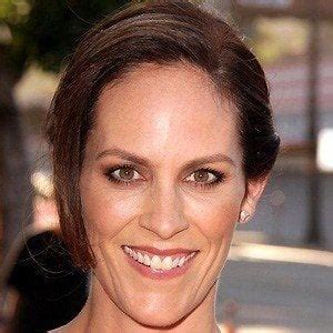 Annabeth Gish - Age, Family, Bio | Famous Birthdays