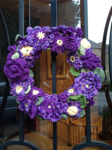 Spring Crocheted Wreath | Crochet wreath, Crochet wreath pattern, Wreaths