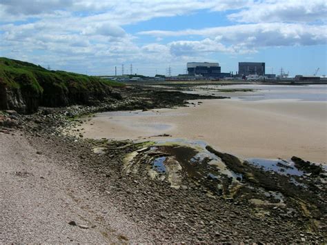 Heysham (Half Moon Bay) - Lancashire | UK Beach Guide