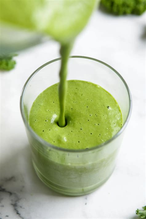 Delicious Kale Smoothie • Happy Kitchen