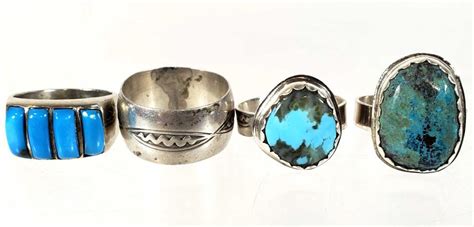 Lot - Native American Sterling Silver & Turquoise Rings