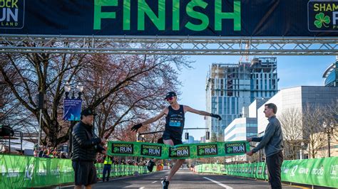 Shamrock Run in Portland: 8K winners get their weight in beer | kgw.com