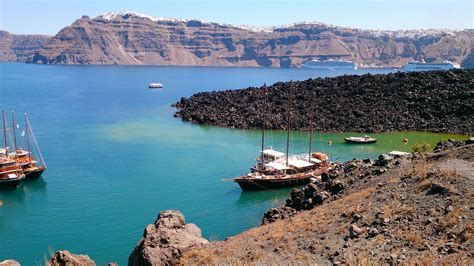 Breathtaking View of Santorini Caldera