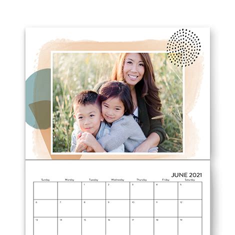 Compare Personalized Photo Wall & Desktop Calendars | Snapfish US