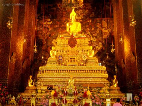 Wat Traimit (Golden Buddha Temple), Bangkok | Moments Captured