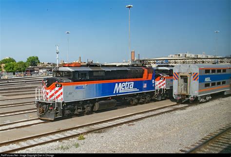 Metra EMD F59PH at Chicago