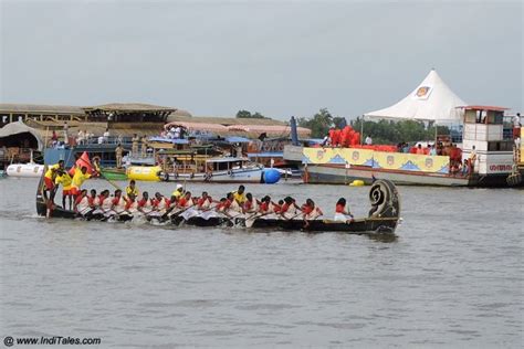 Kerala Snake Boat Race - Action On Backwaters - Inditales