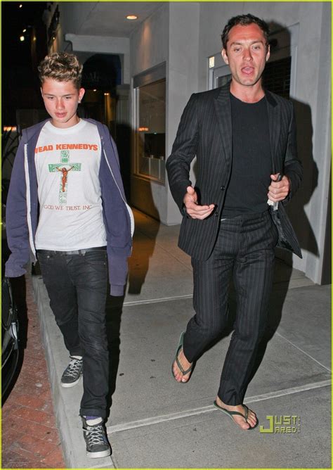 Jude Law: Out to Dinner with Rafferty! - Jude Law Photo (20808946) - Fanpop