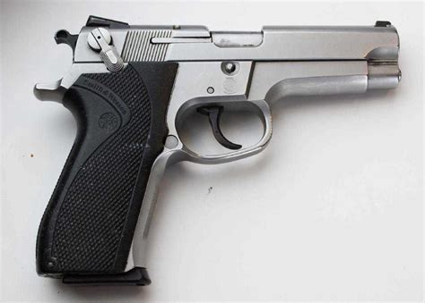 S&W Model 5906 Pistol in 9mm Parabellum