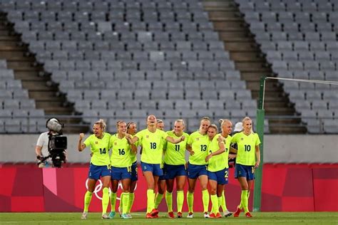 Olympics: Sweden's women stun US with 3-0 thrashing in football opener ...