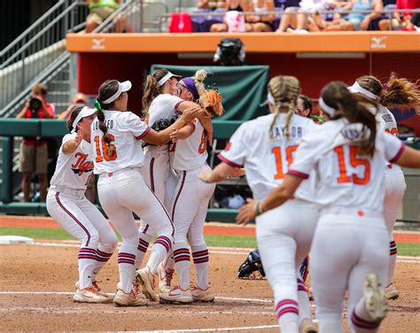 Tigers Shutout Louisiana, Advance to Super Regionals - ABC Columbia