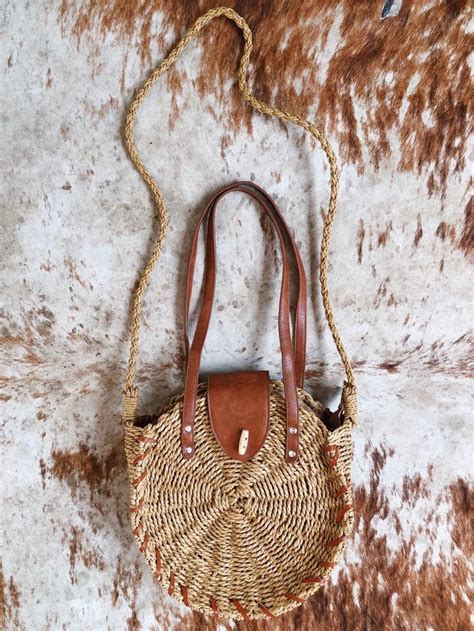 Handmade Round Straw Bag / Leather Rattan Circle Shoulder Bag | Etsy ...