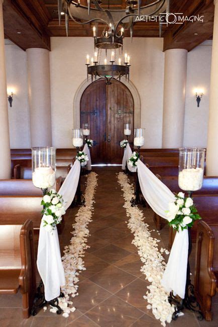 How to Decorate a Church for Your Wedding