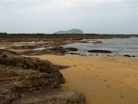 North Berwick Beach © Lisa Jarvis :: Geograph Britain and Ireland