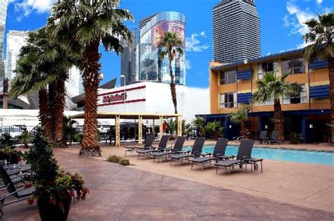 Travelodge Las Vegas Center Strip - UPDATED 2018 Prices, Reviews ...