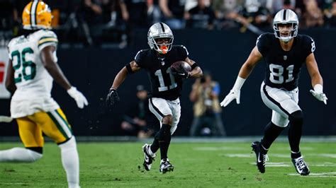 Raiders 2023 Week 5 Highlights vs. Packers | Tre Tucker shows off speed on end-around carry