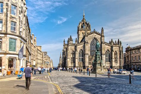 St Giles' Cathedral in Edinburgh - Edinburgh Old Town’s Gothic Landmark - Go Guides