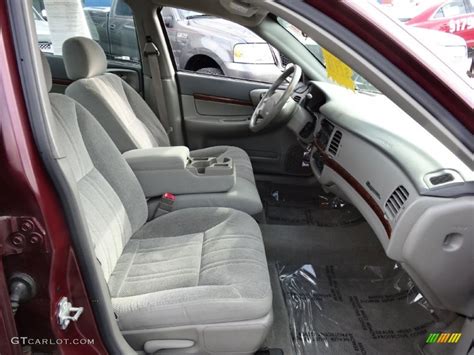 Medium Gray Interior 2004 Chevrolet Impala Standard Impala Model Photo #76311755 | GTCarLot.com