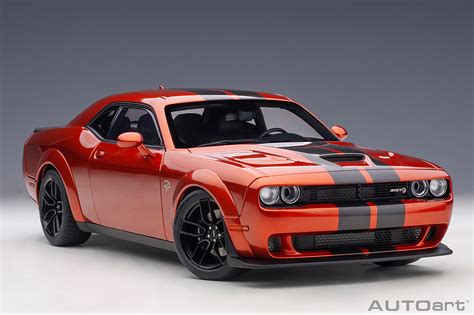 71736 Autoart 1/18 Modellauto Dodge Challenger SRT Hellcat Widebody