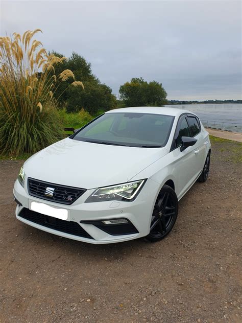 My White Seat Leon FR Black Edition (20 Reg) | SEATCUPRA.NET