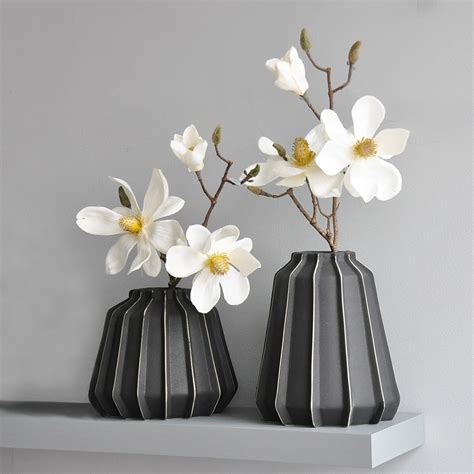 Black ceramic vase, ceramic vase, decor | Giftbori