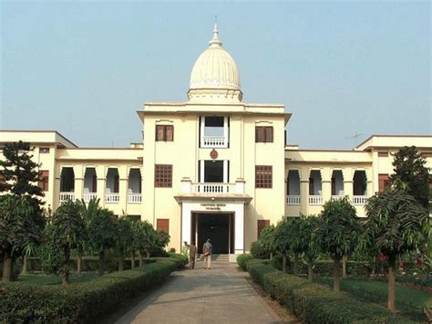 Calcutta University opens admissions for UG Programmes - Careerindia