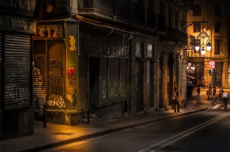 Night Barcelona City Streets / Beautiful Narrow Old Streets Of Barcelona Stock Photo Download ...