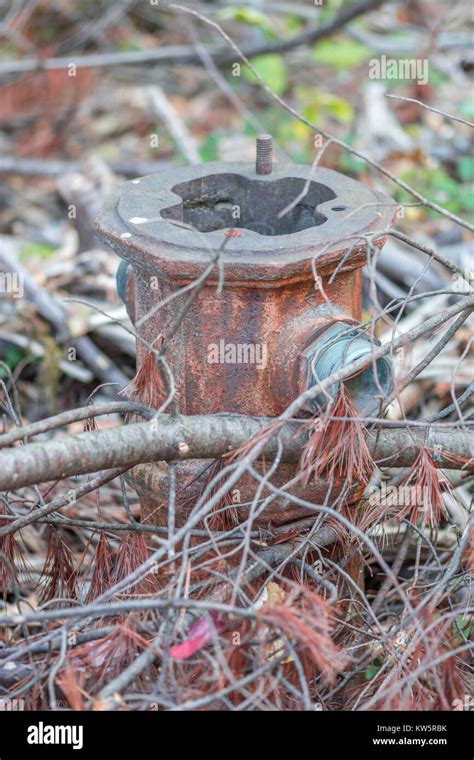 Hidrante antiguo fotografías e imágenes de alta resolución - Alamy