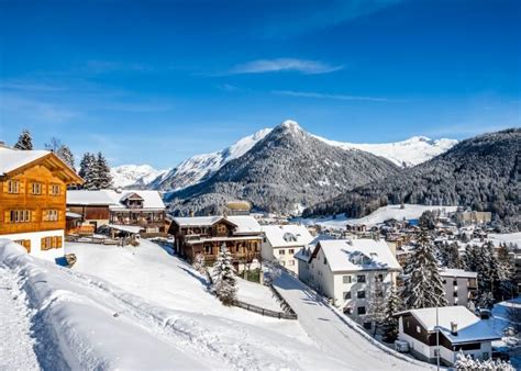 10 Places To Visit In Switzerland In Winter For Ultimate fun!