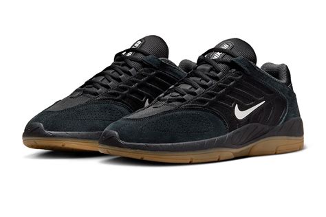 率先近賞 Nike SB 全新鞋款 Vertebrae 首發配色「Black Gum」 | Hypebeast