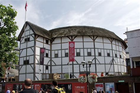 Shakespeare's Globe Theatre on AboutBritain.com